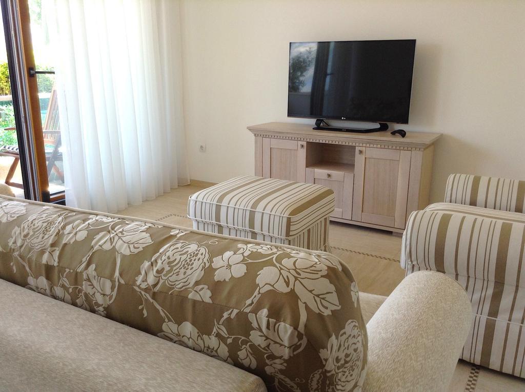 Apartment Miramare Kotor Oda fotoğraf