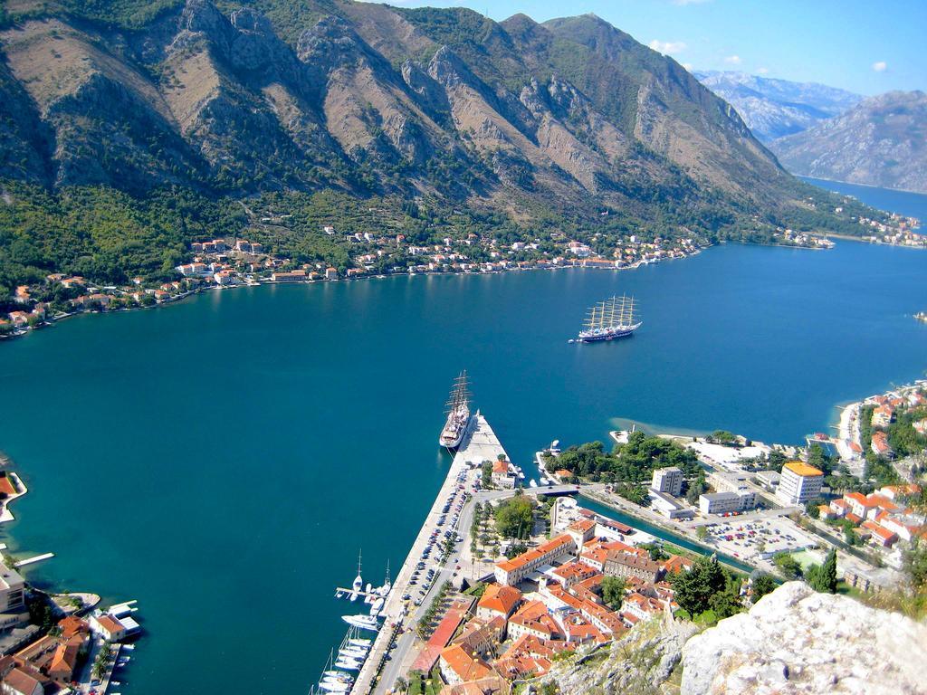 Apartment Miramare Kotor Oda fotoğraf